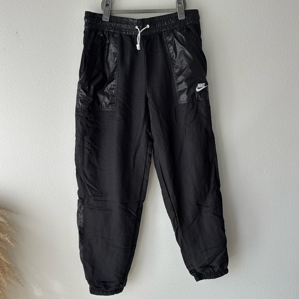 Nike Sportswear Windbreaker Jogger